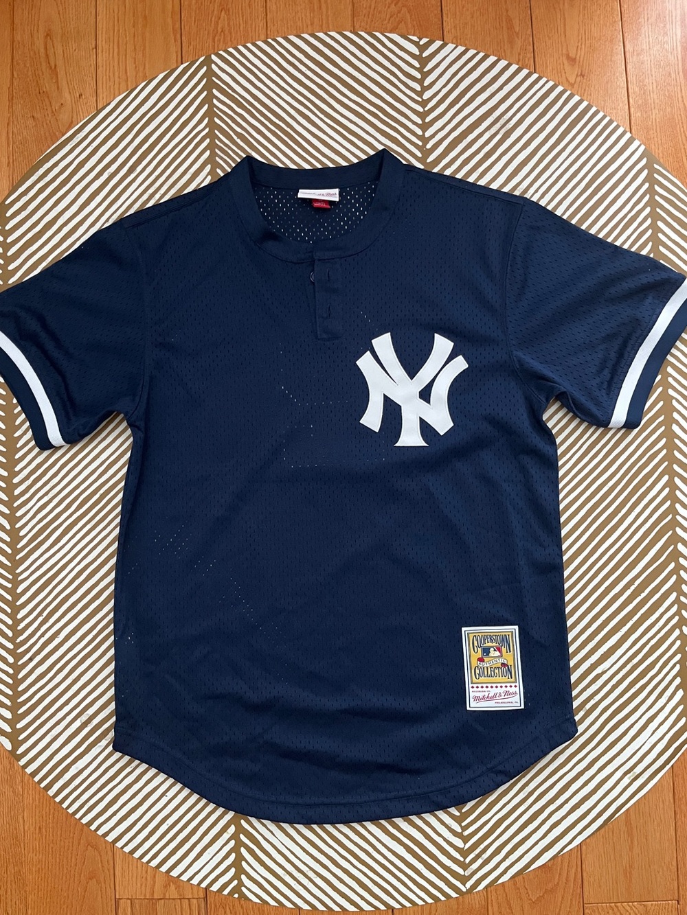 Mitchell & Ness Derek Jeter 2 Jersey NWT (MT)